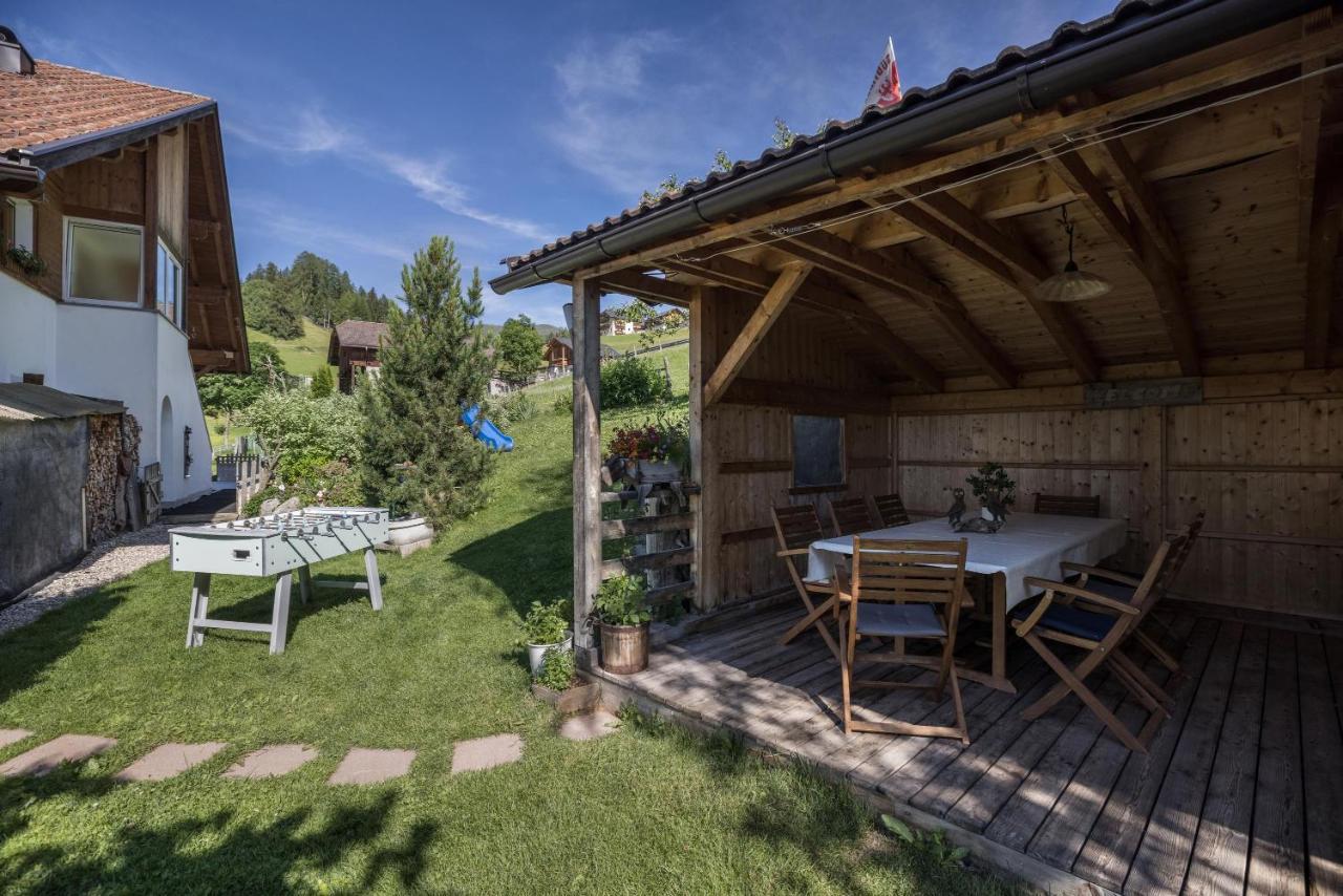 Haus Belodei - Apt A San Martino in Badia Dış mekan fotoğraf